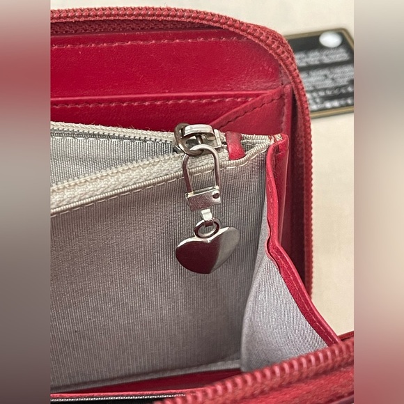 CHANEL Beautiful Caviar Large CC Timeless Zip Around Wallet in Red⭐️W/COA & CARD - Picture 14 of 17